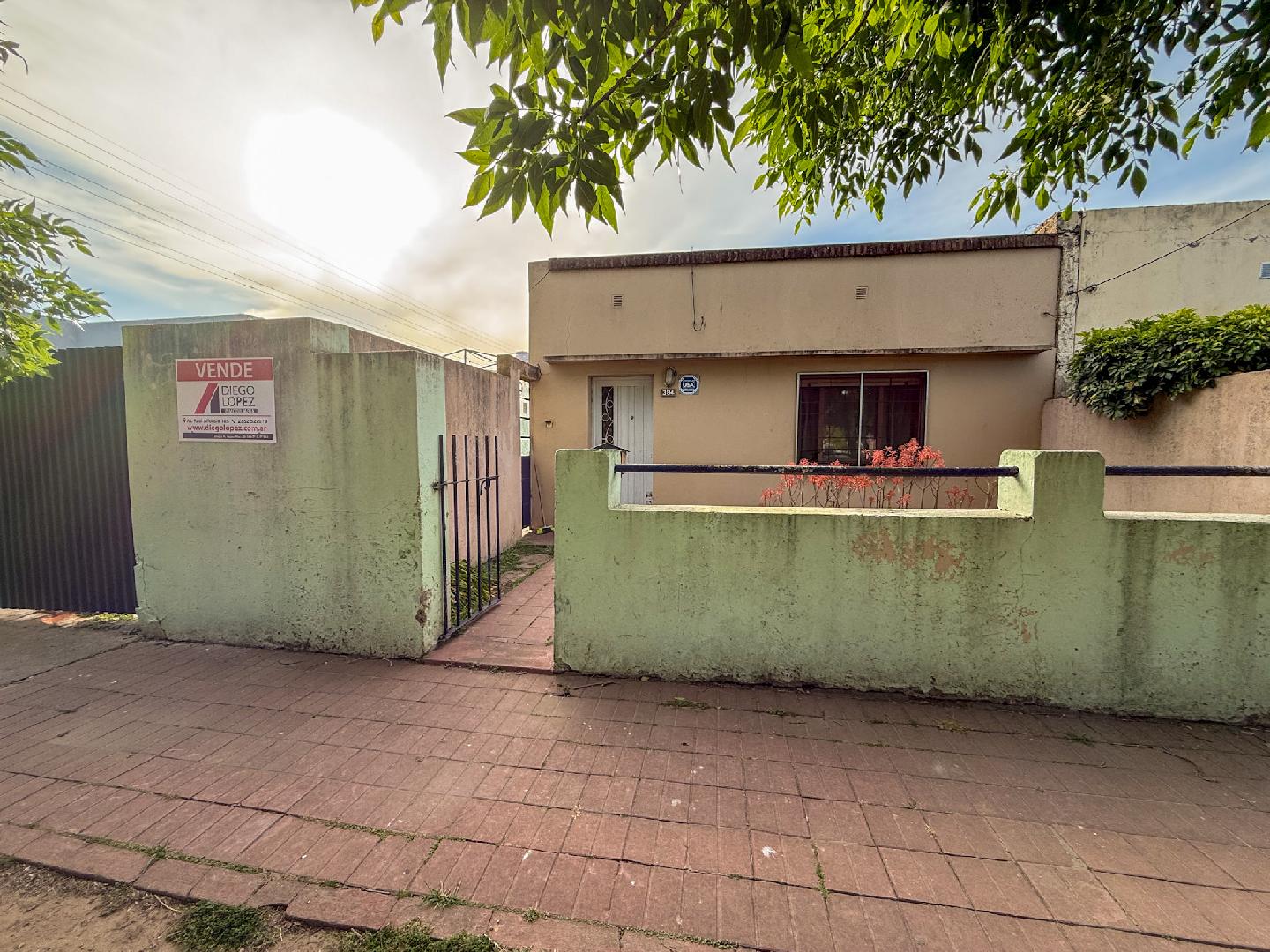 Casa en venta. Zona plaza 5 de Agosto.