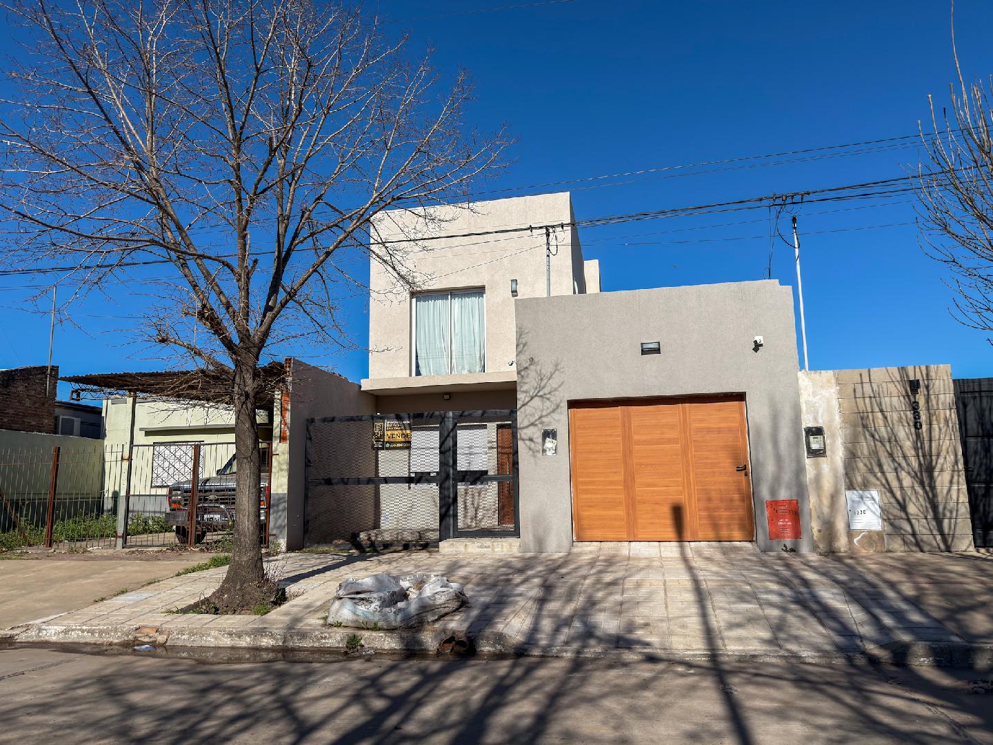 CASA EN VENTA 