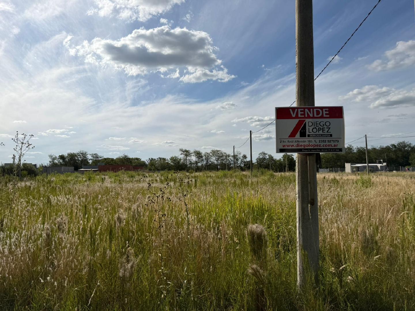 Lote en venta con amplio frente